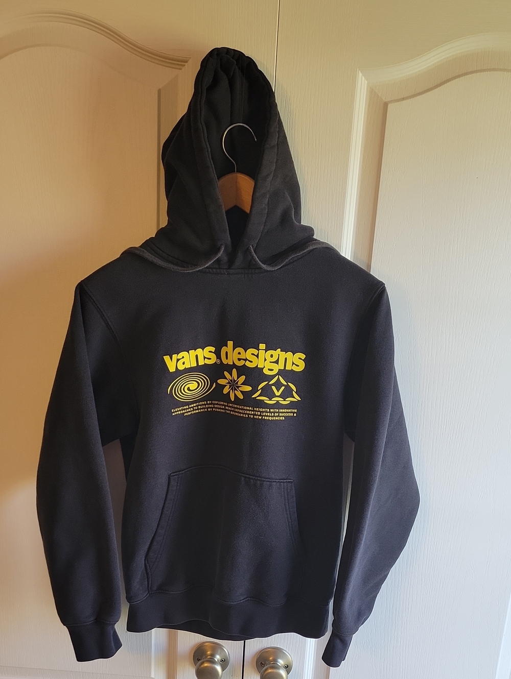 Vans.Designs Men's Black Hoodie Size XS